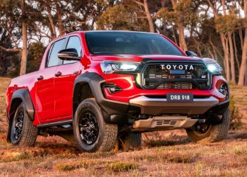 Unveiling the Toyota Hilux GR-S 2.8 GD-6 4×4: A Comprehensive Review
