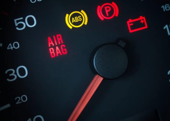 Understanding and Resolving Airbag Warning Light Issues for South African Drivers