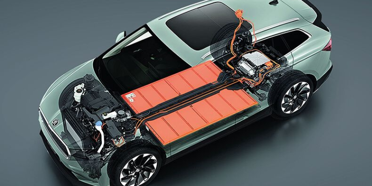 The Real Utility of 12V Batteries in Electric Cars: Ensuring Safety and Reliability on African Roads