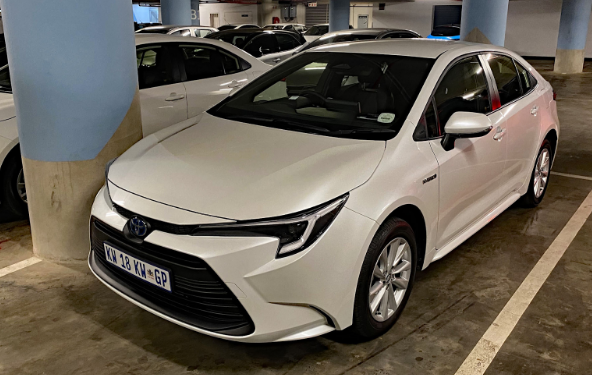Best Fuel-Saving Cars for Long-Distance South African Drives