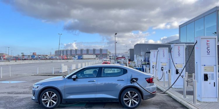 Electric Car Maintenance: What’s Different from Petrol Cars?