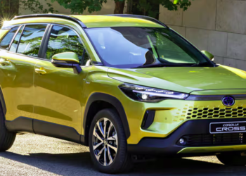 Toyota Corolla Cross Petrol vs Hybrid in South Africa – Which One Should You Buy in 2025?