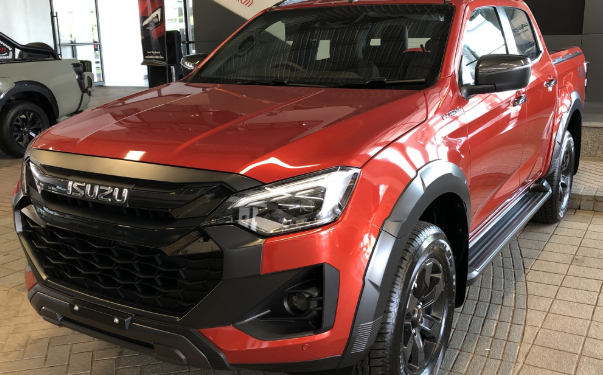 2025 Isuzu D-Max V-Cross Review: South Africa’s Ultimate Off-Roader